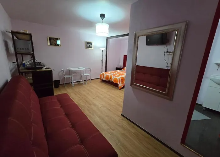 Holiday home Roja Moderna Hasta 3 Huespedes Centrica, Comoda Y Con Excelente Conectividad *