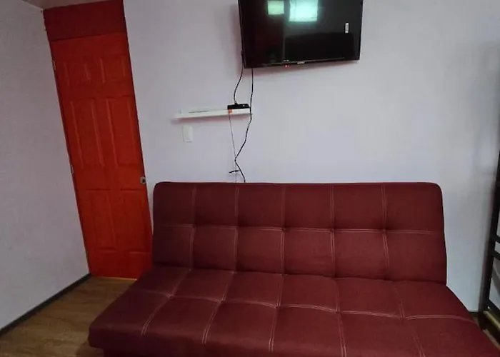 Roja Moderna Hasta 3 Huespedes Centrica, Comoda Y Con Excelente Conectividad