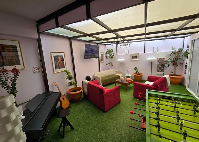 Roja Moderna Hasta 3 Huespedes Centrica, Comoda Y Con Excelente Conectividad Holiday home